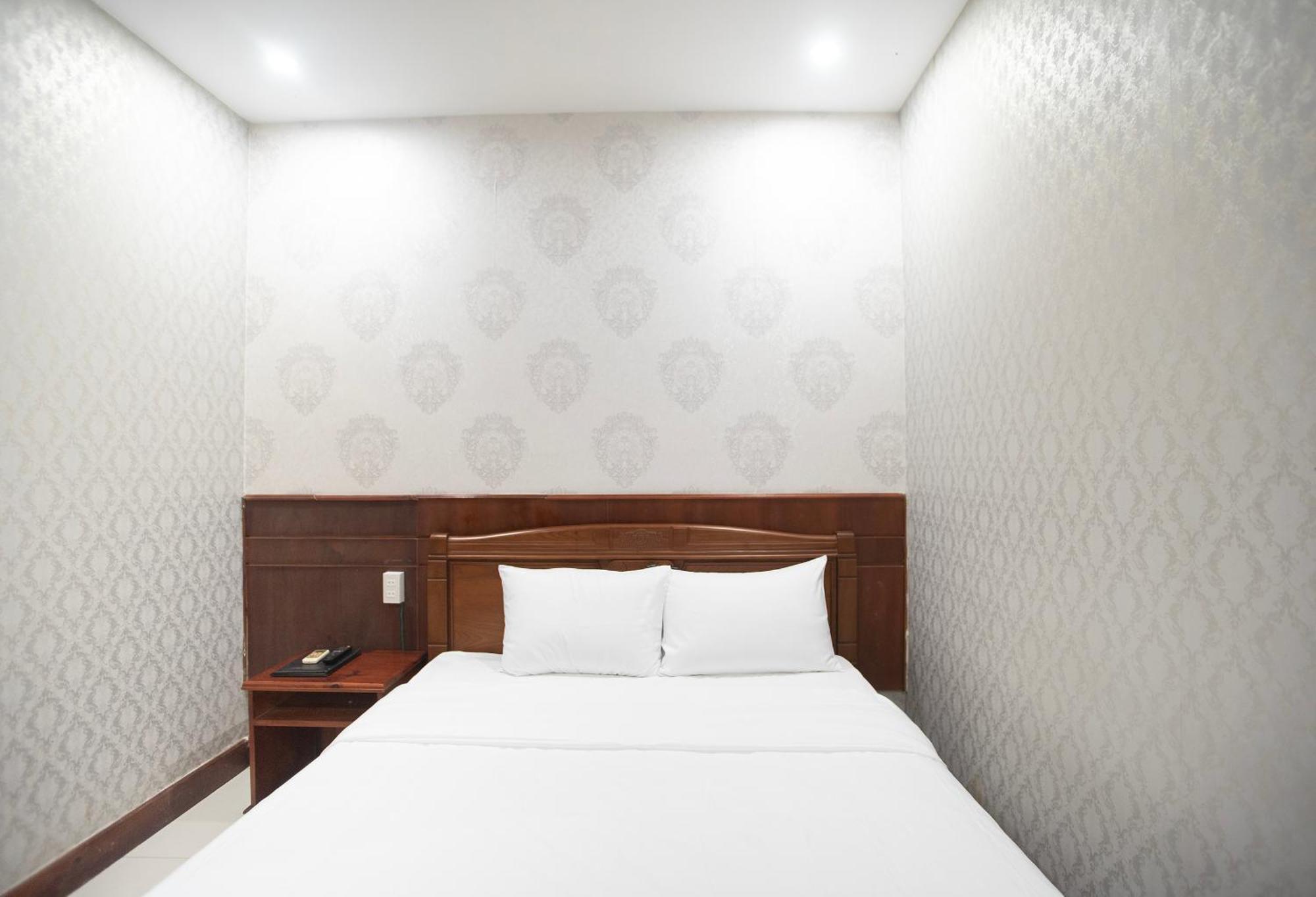 Eden Quy Nhon Hotel Exteriör bild